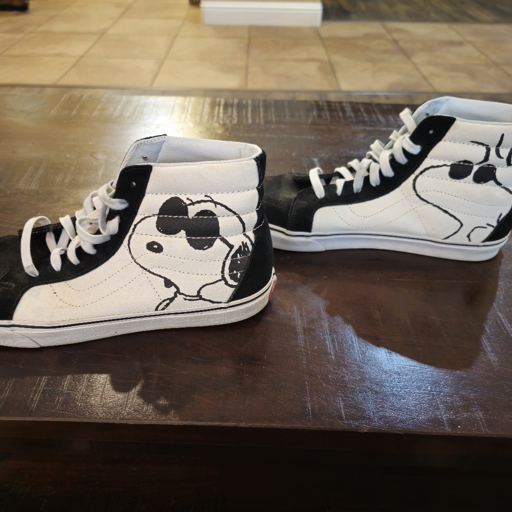 Vans SNOOPY  high top MENS 13